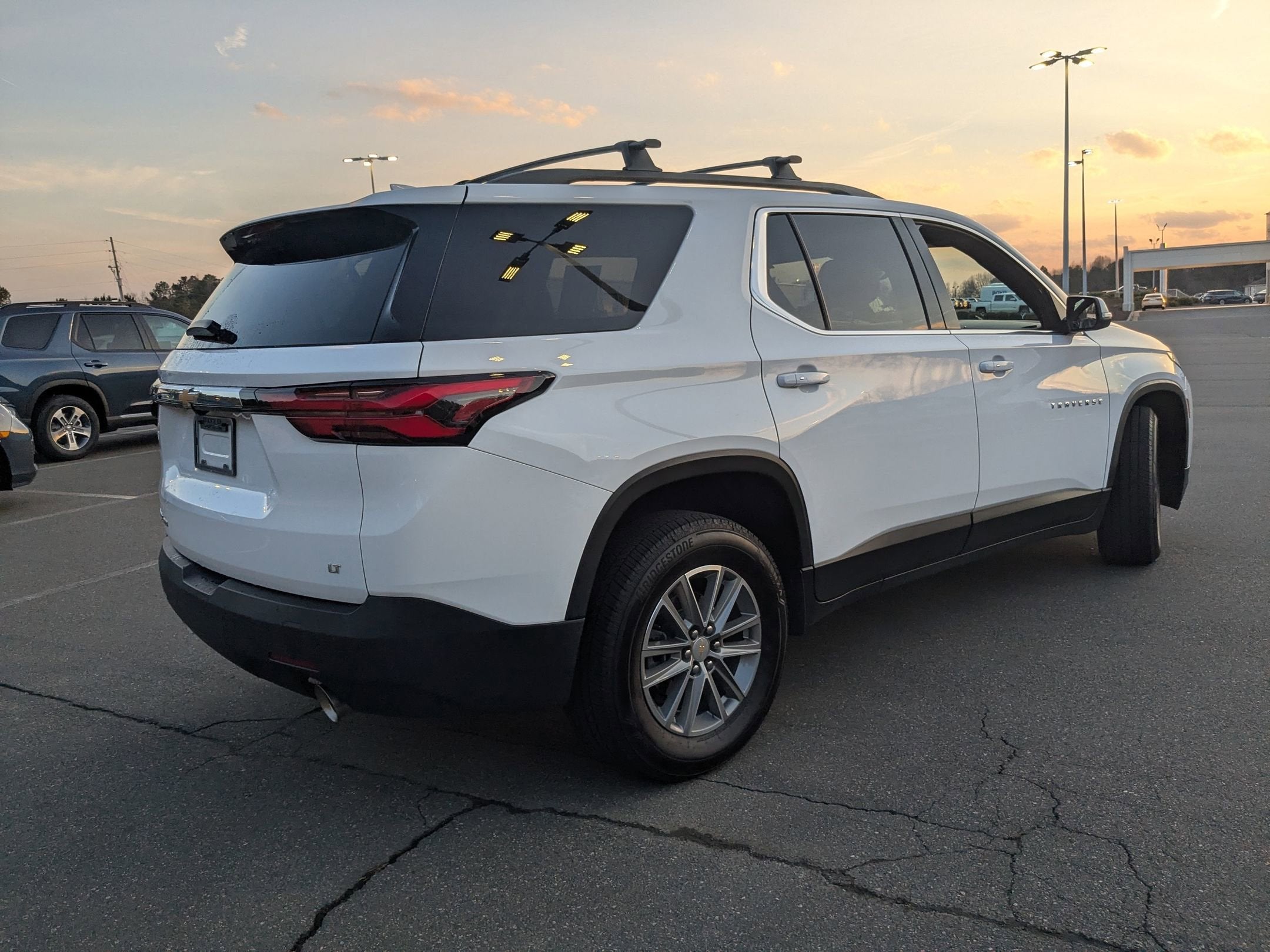 2022 Chevrolet Traverse LT Leather