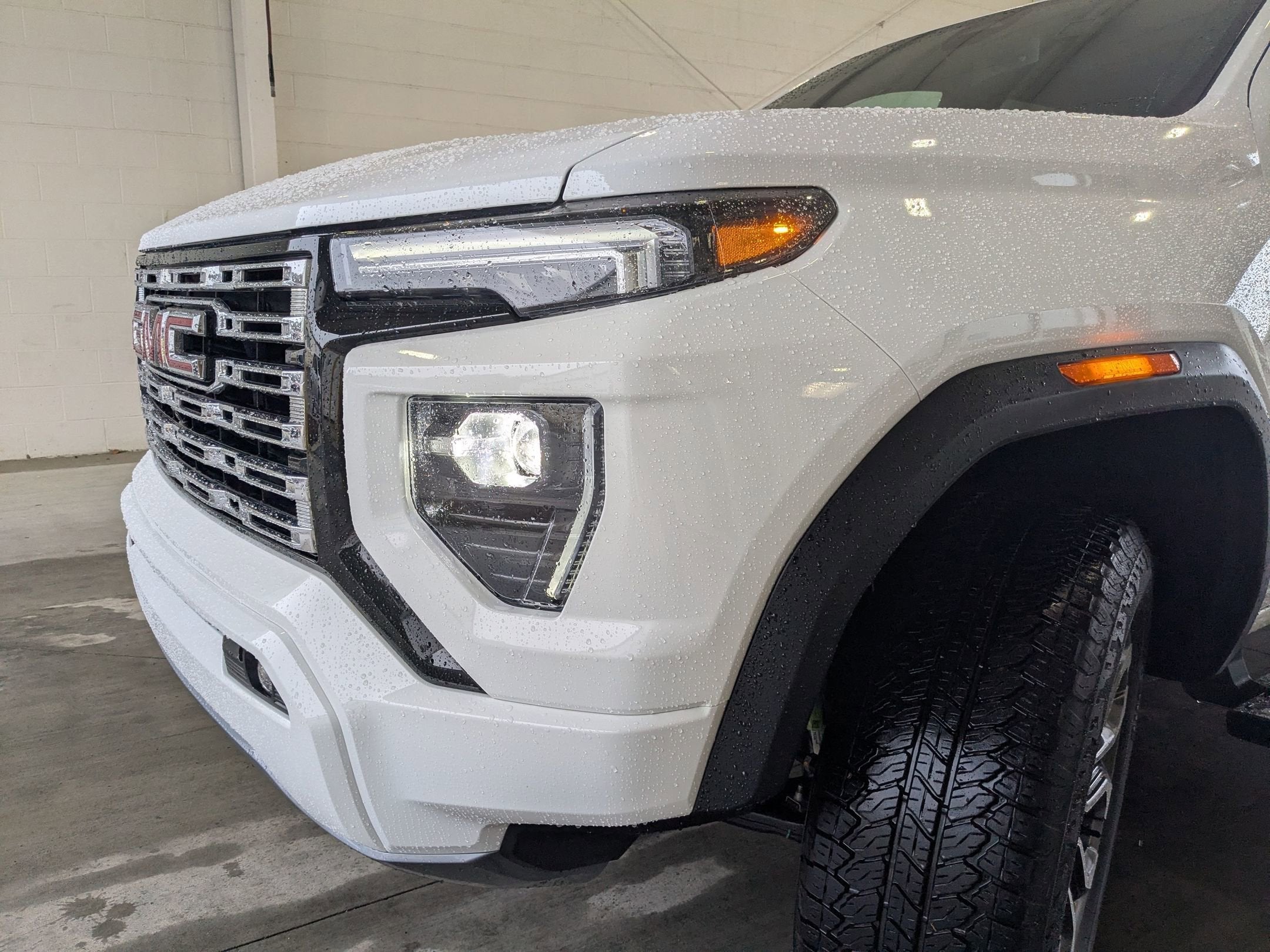 2024 GMC Canyon Denali