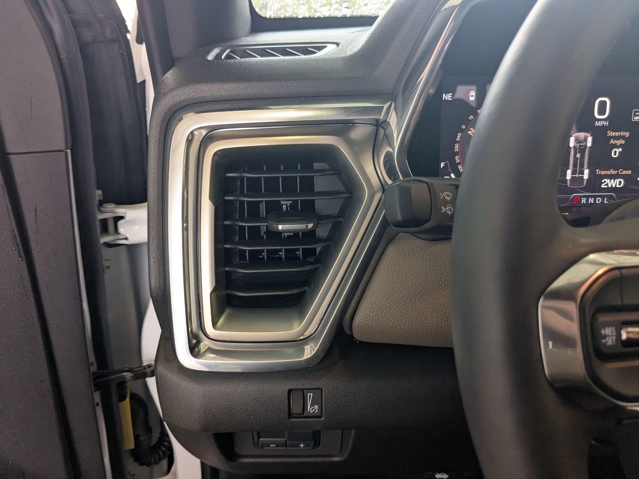 2024 GMC Canyon 4WD Denali