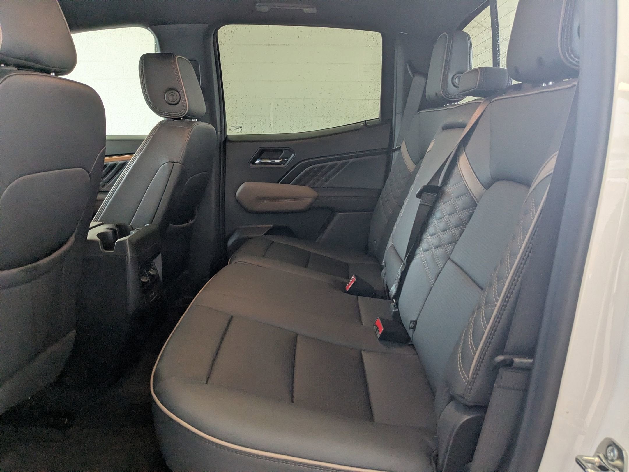 2024 GMC Canyon 4WD Denali