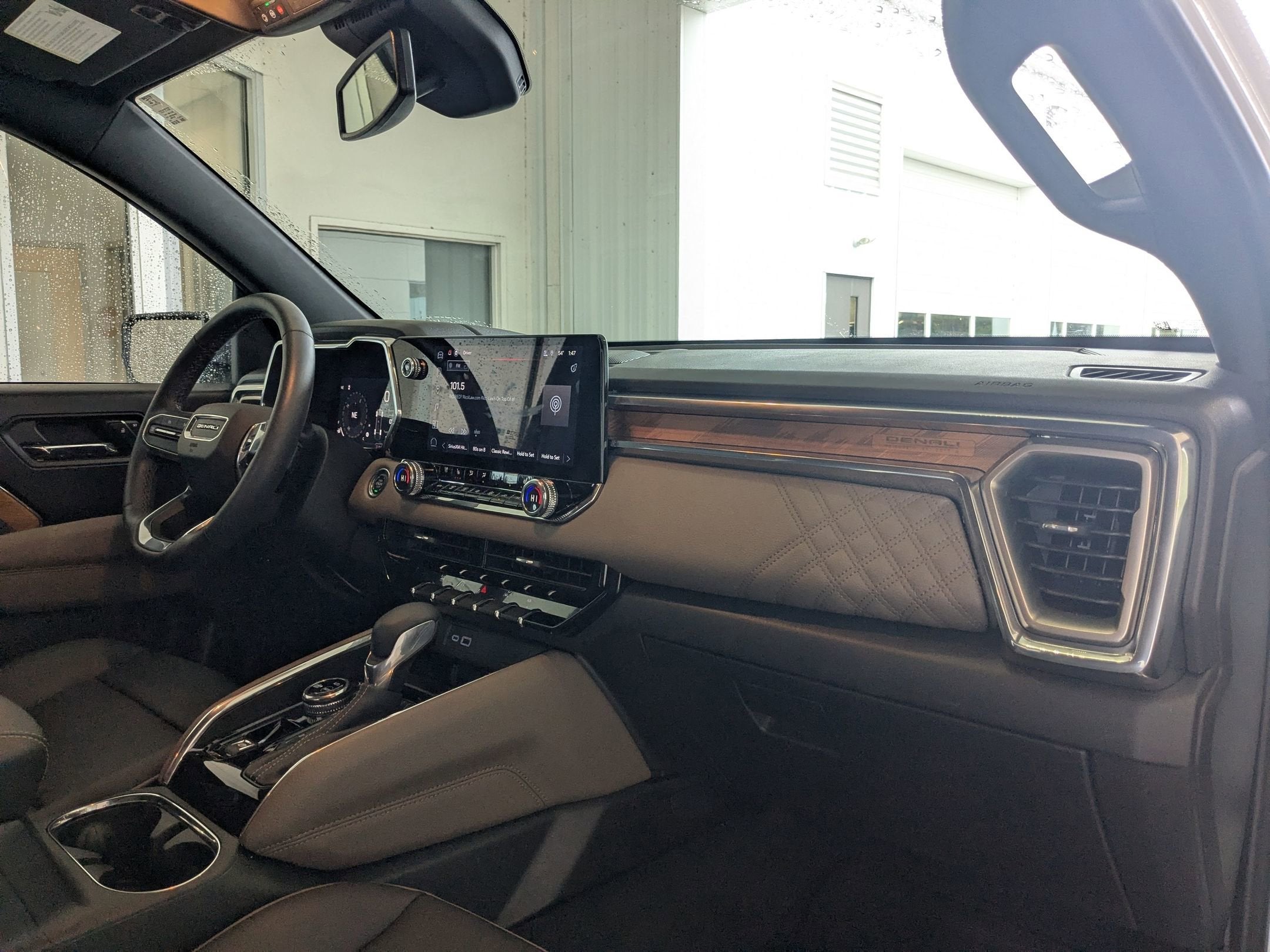 2024 GMC Canyon 4WD Denali