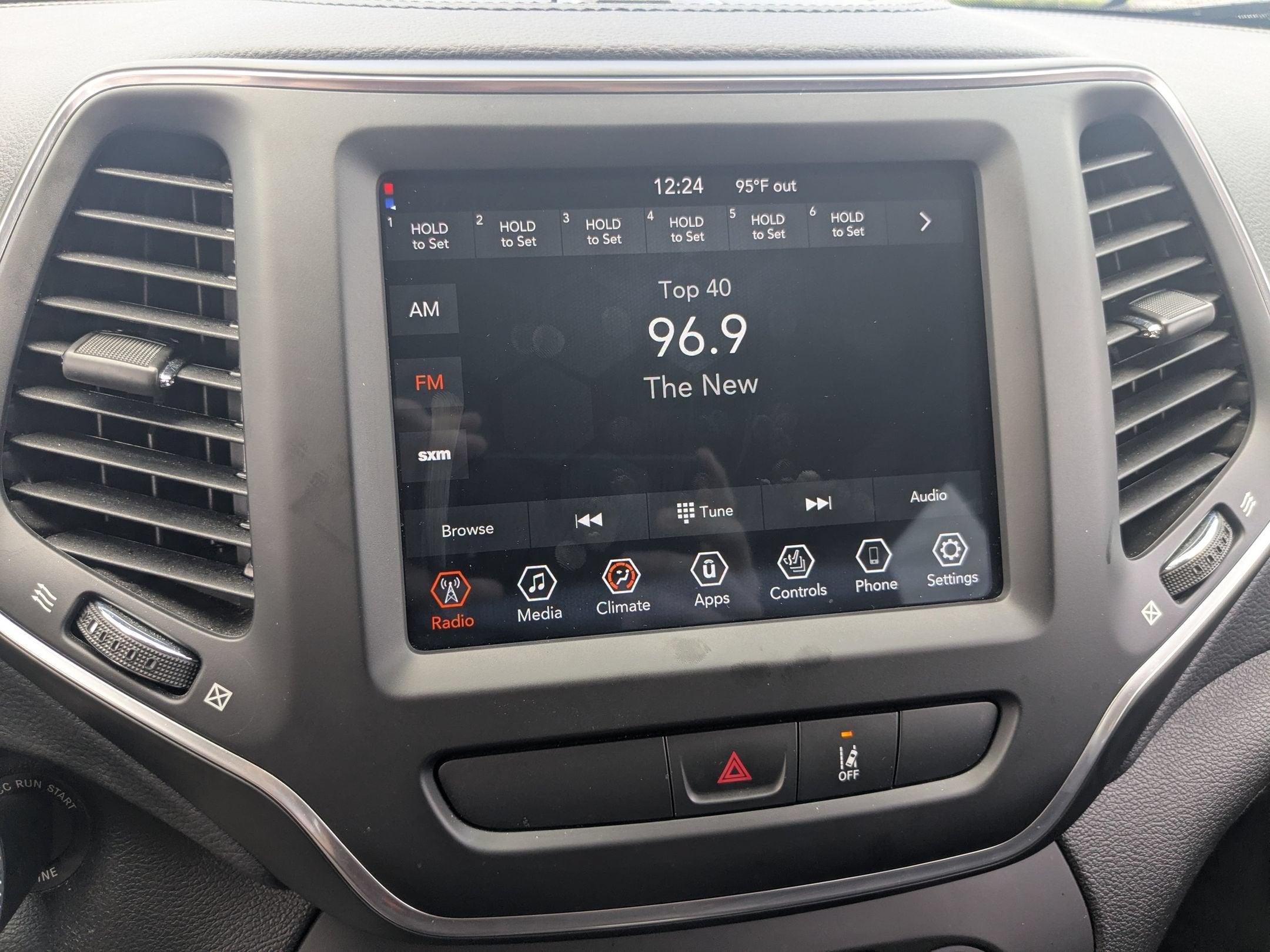 2022 Jeep Cherokee X 4x4