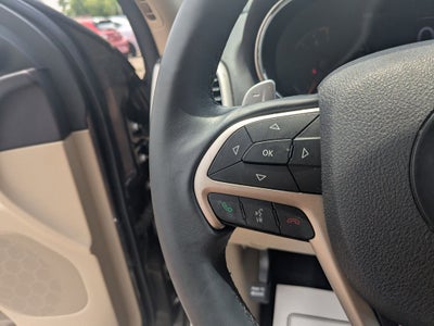 2017 Jeep Grand Cherokee Laredo 4x2