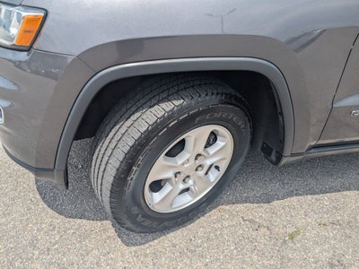 2017 Jeep Grand Cherokee Laredo 4x2