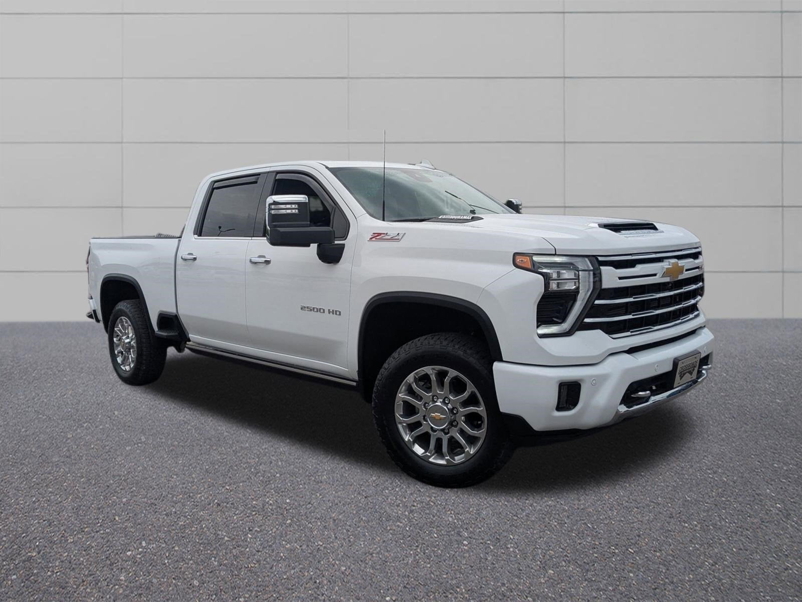 2025 Chevrolet Silverado 2500HD 4WD Crew Cab Standard Bed LTZ