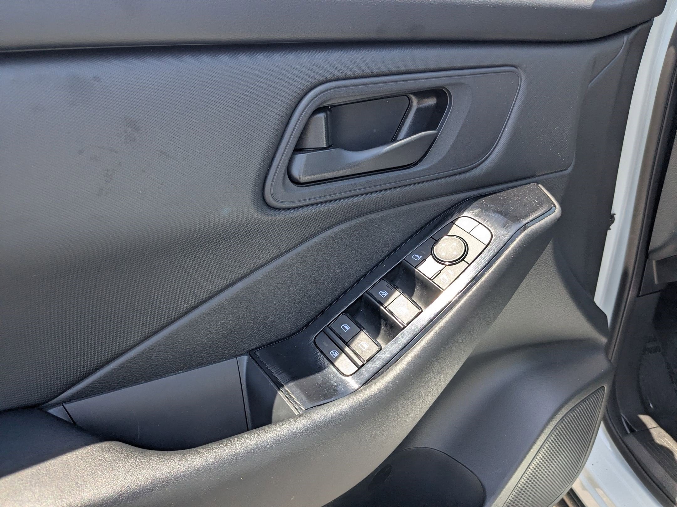 2025 Nissan Rogue S FWD