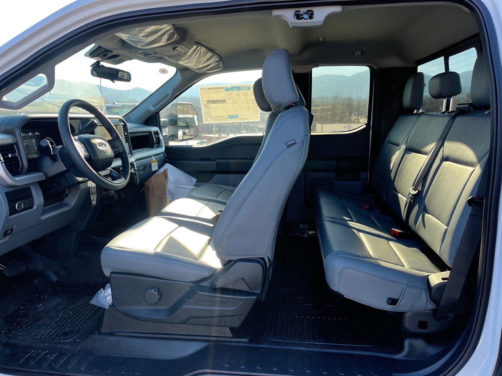 2026 Ford Super Duty F-550 DRW XL