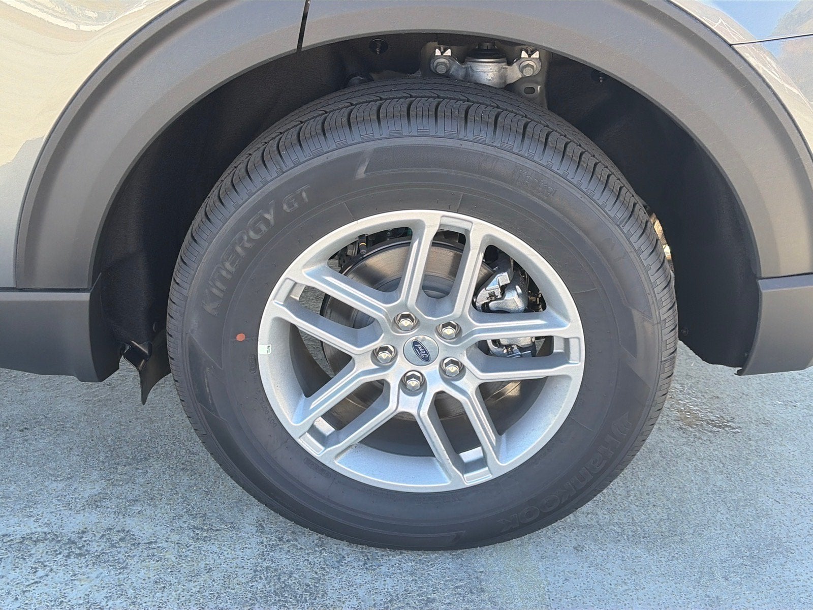 2027 Ford Explorer Active w/100A Pkg