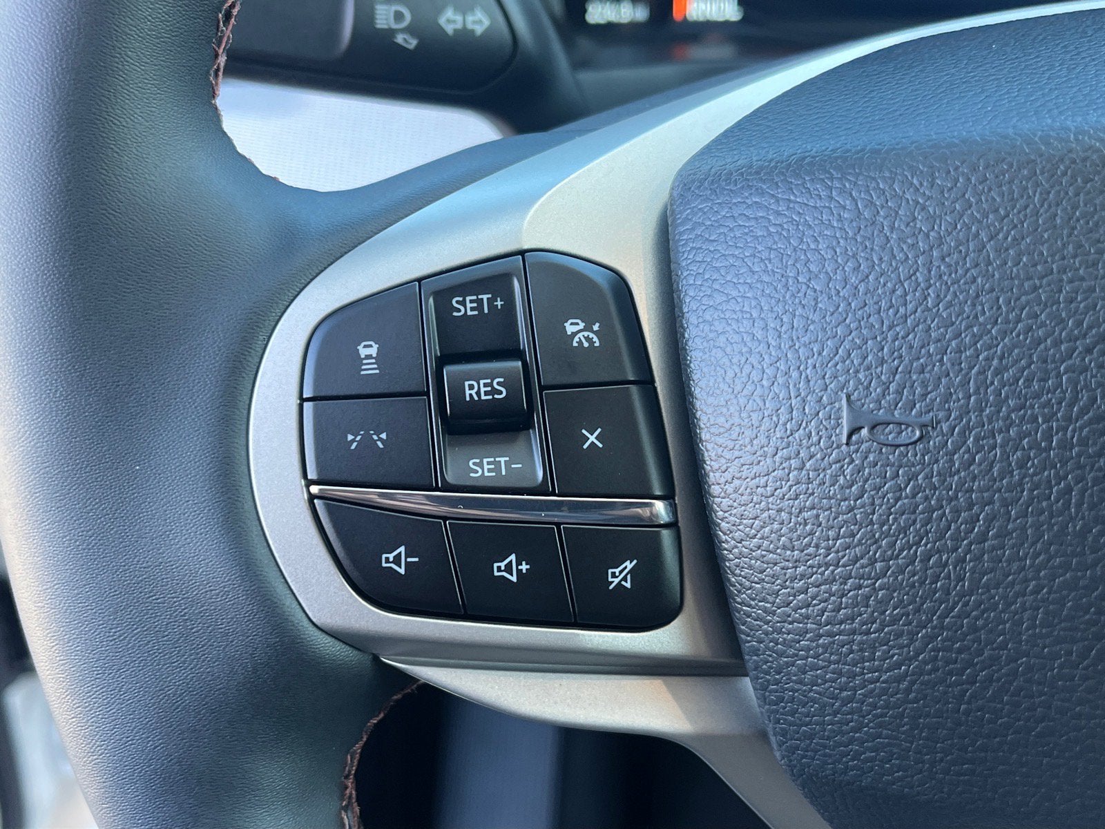 2026 Ford Explorer Active w/100A Pkg