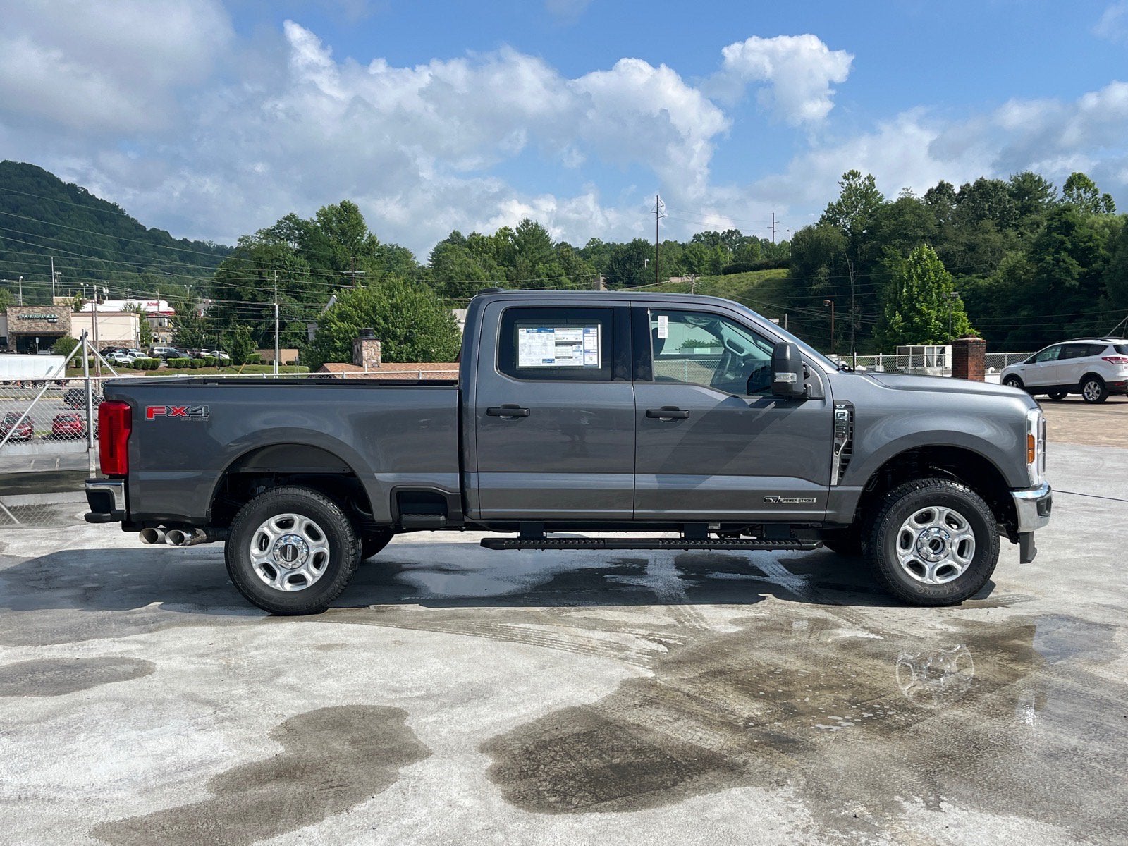 2026 Ford Super Duty F-250 SRW XLT