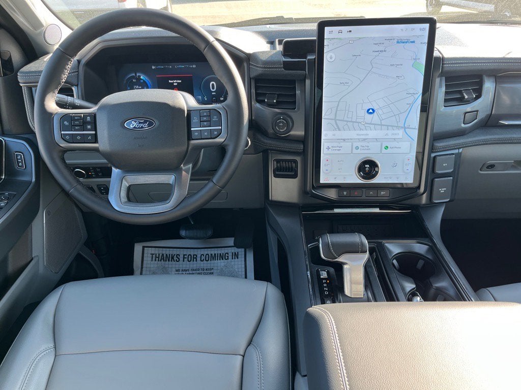 2025 Ford F-150 Lightning Flash