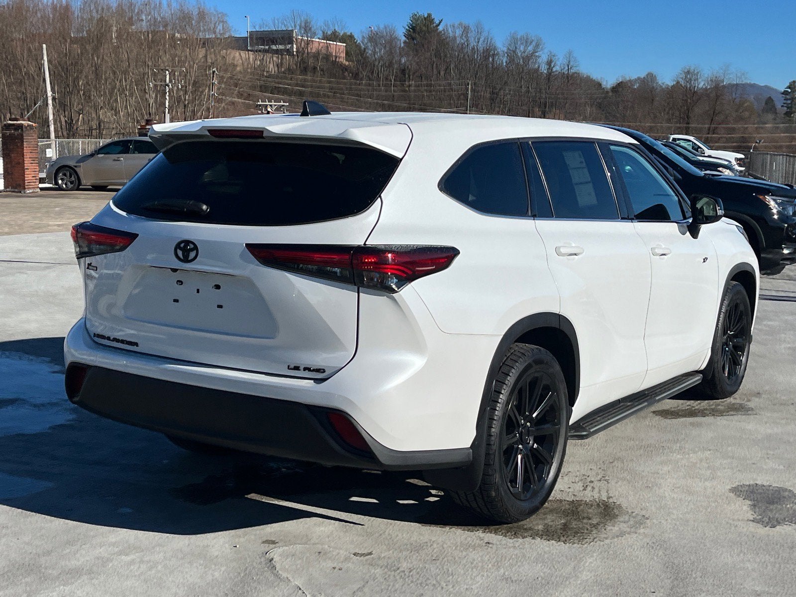 2022 Toyota Highlander LE