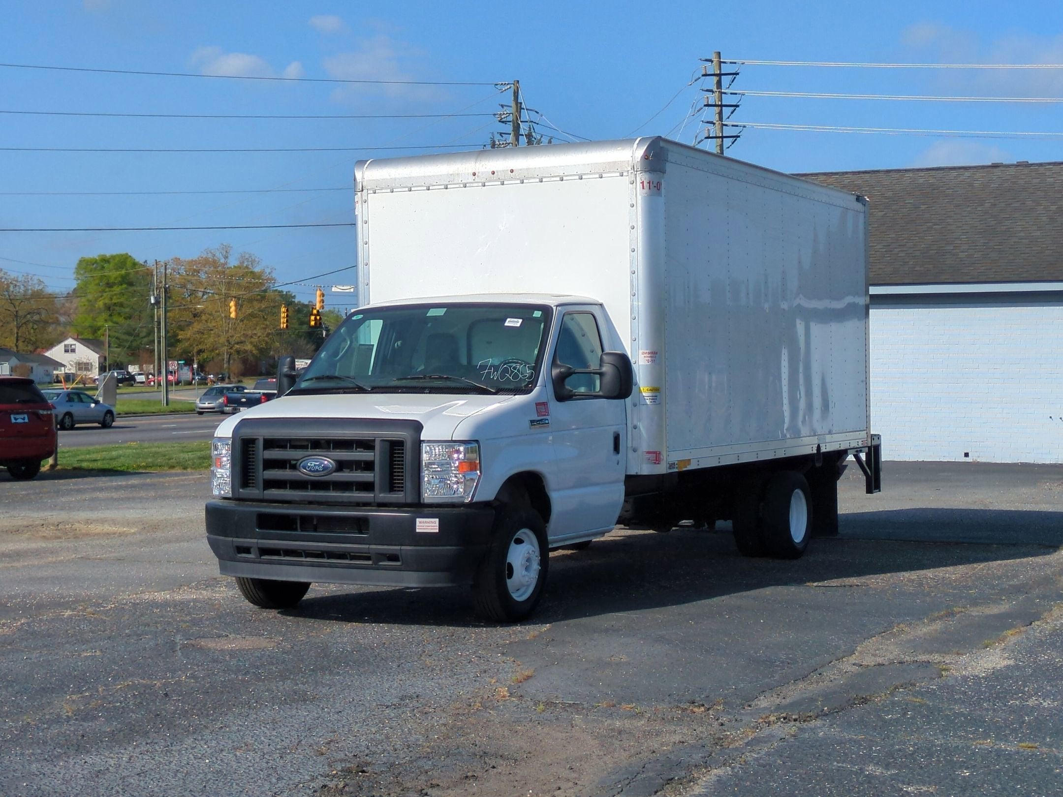 2024 Ford E-Series Cutaway Base