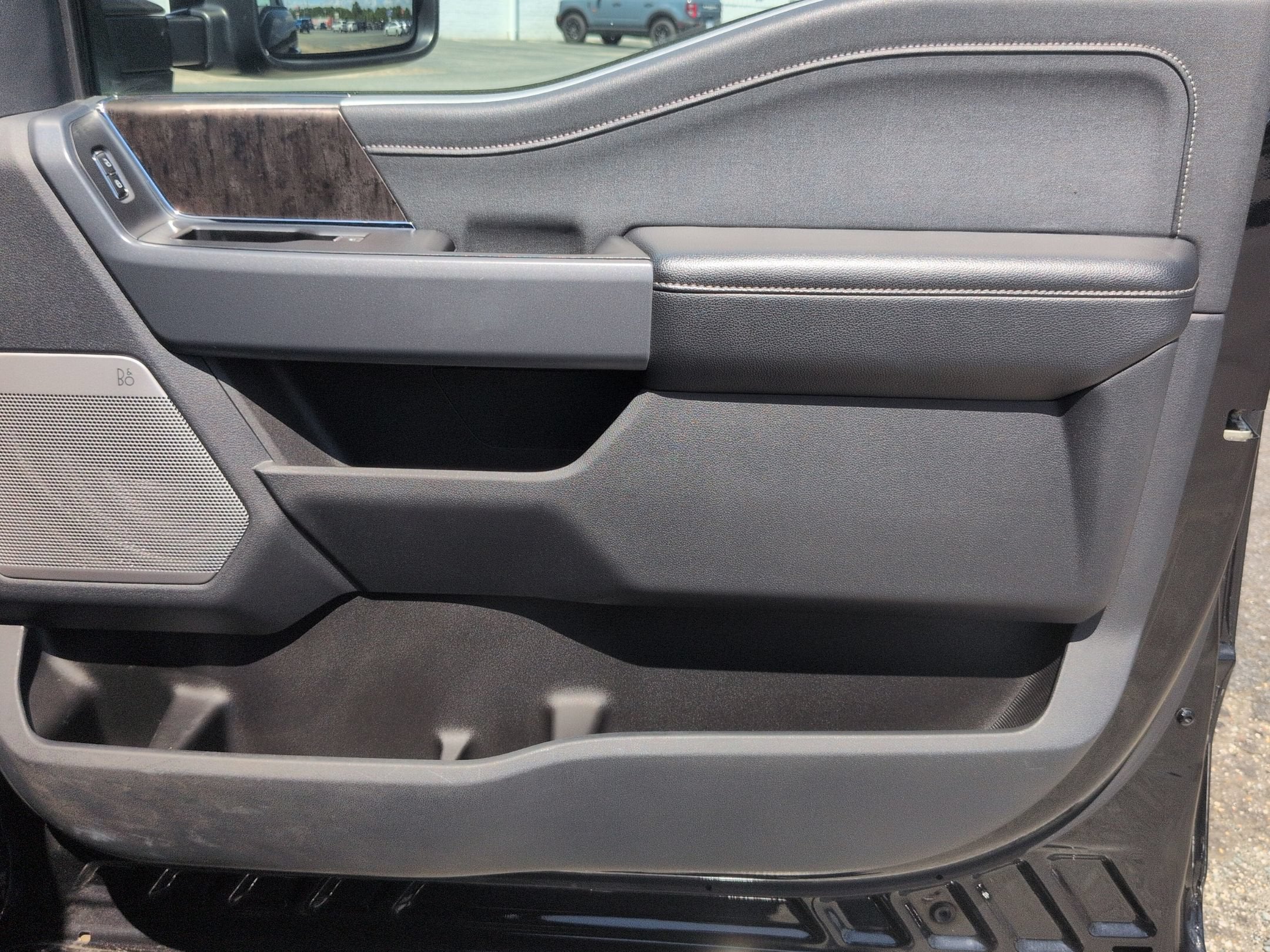 2023 Ford Super Duty F-250 SRW LARIAT