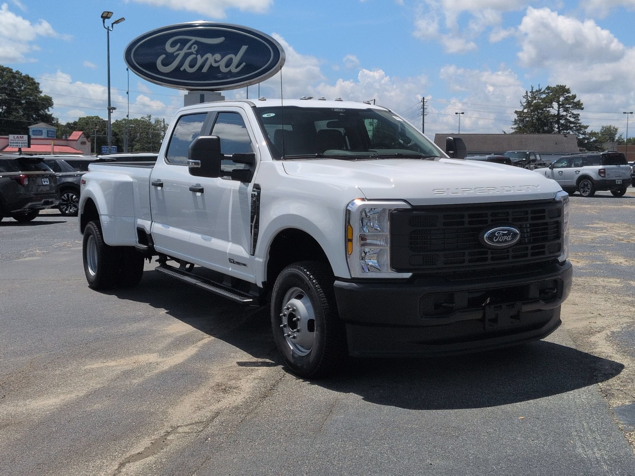 2026 Ford Super Duty F-350 DRW XL