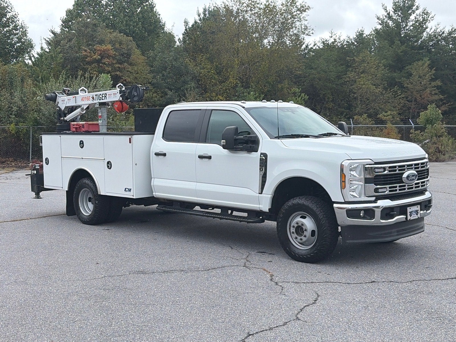 2024 Ford F-350 Super Duty Chassis Cab XL