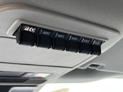 2025 Ford Super Duty F-600 DRW XL