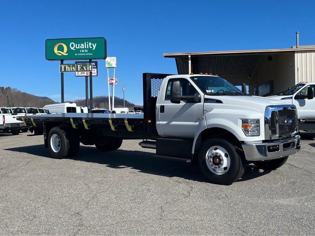 2025 Ford F-650SD Base