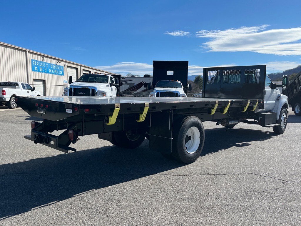 2025 Ford F-650SD Base