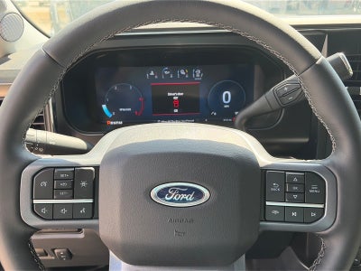 2026 Ford Super Duty F-550 DRW Lariat DRW