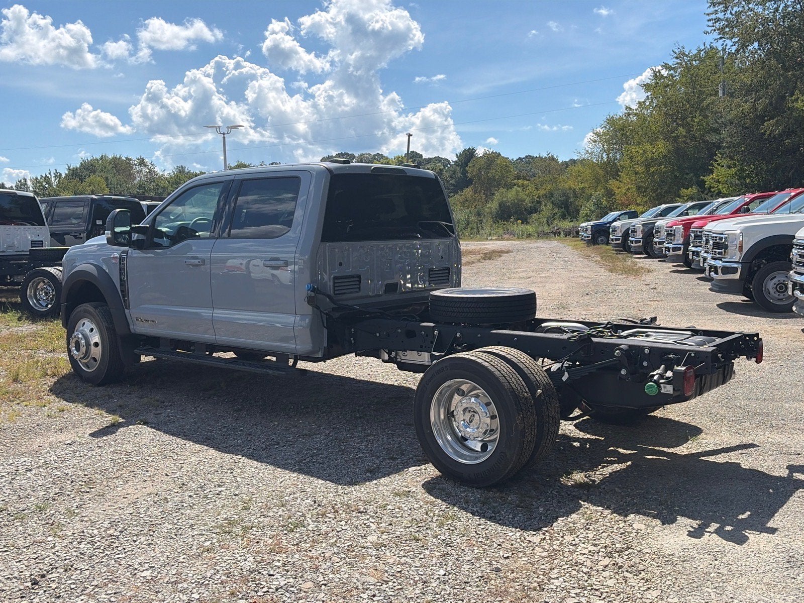 2026 Ford Super Duty F-550 DRW Lariat DRW