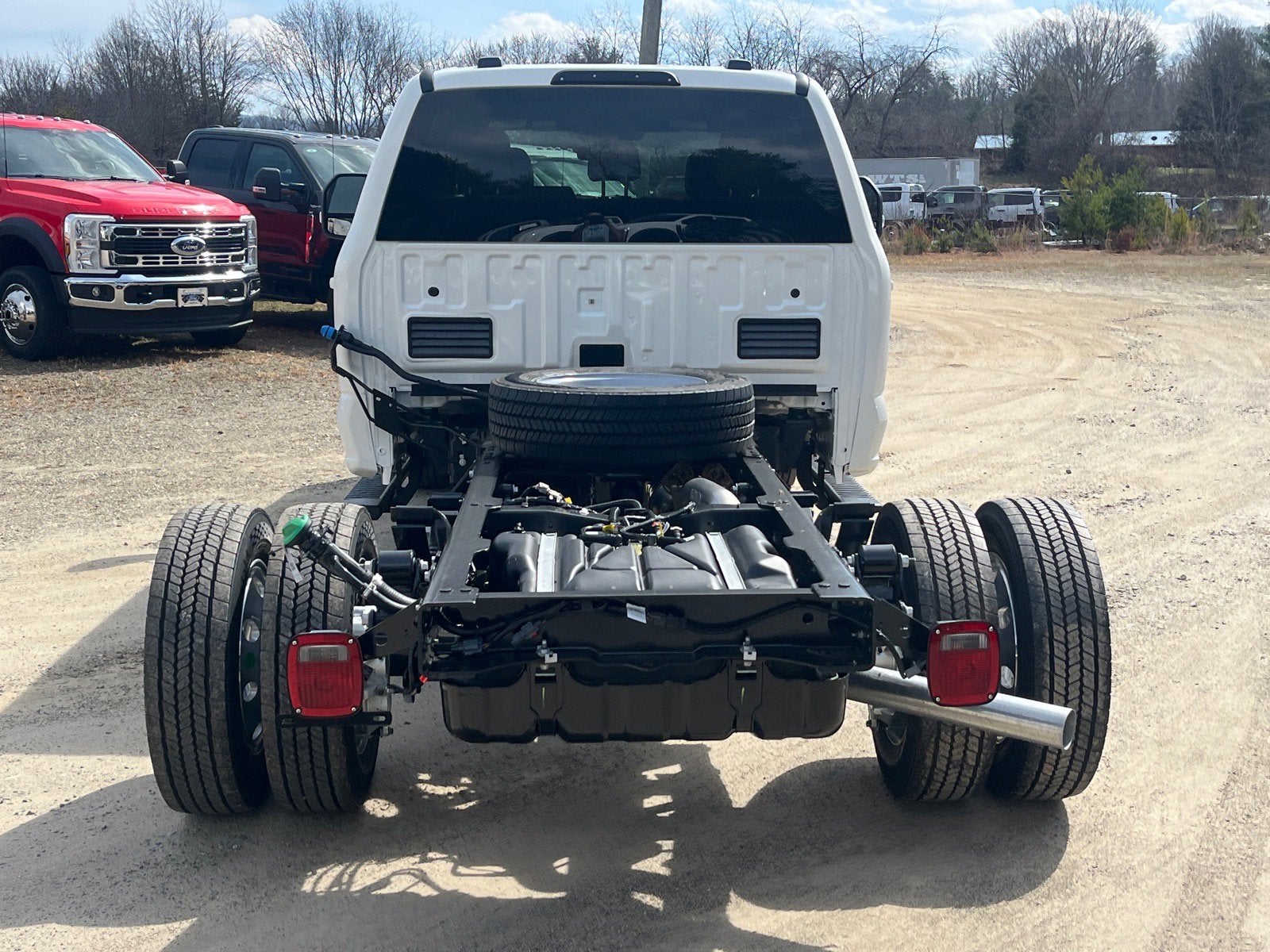 2026 Ford Super Duty F-550 DRW Lariat DRW