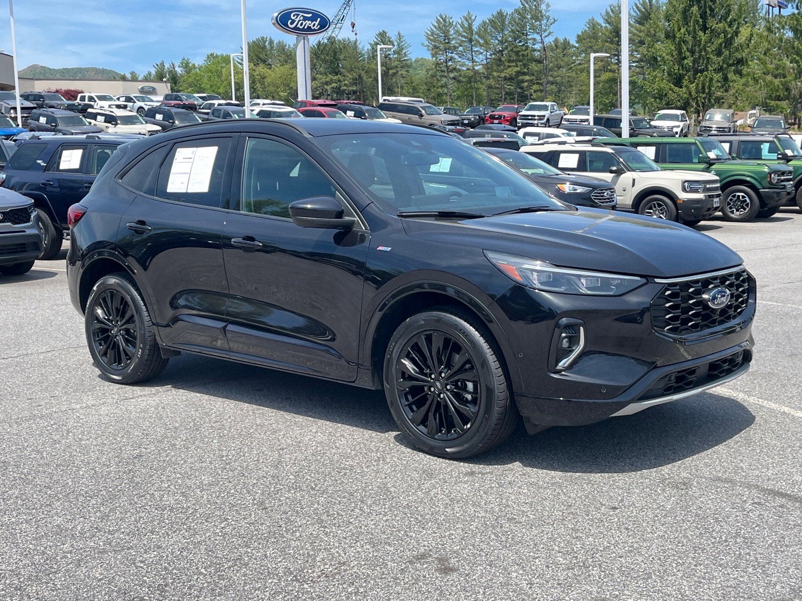 2023 Ford Escape ST-Line Elite