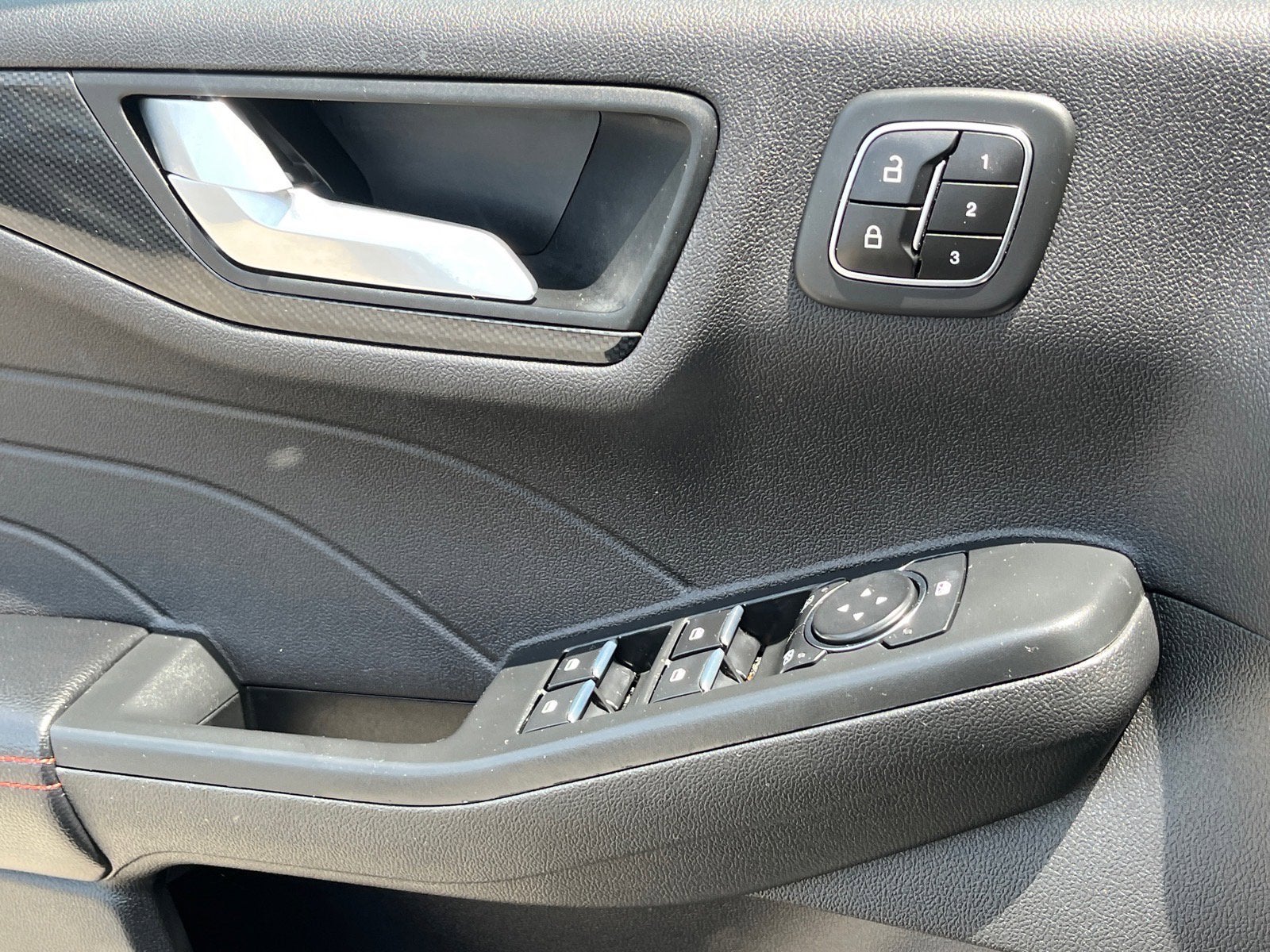 2023 Ford Escape ST-Line Elite