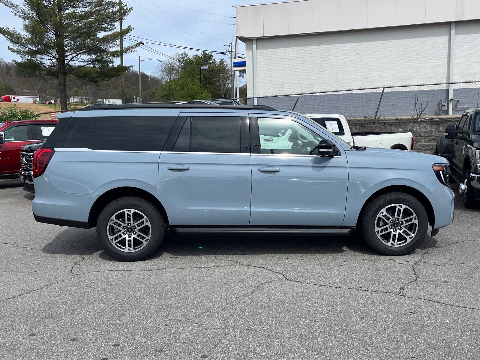 2026 Ford Expedition Max Active