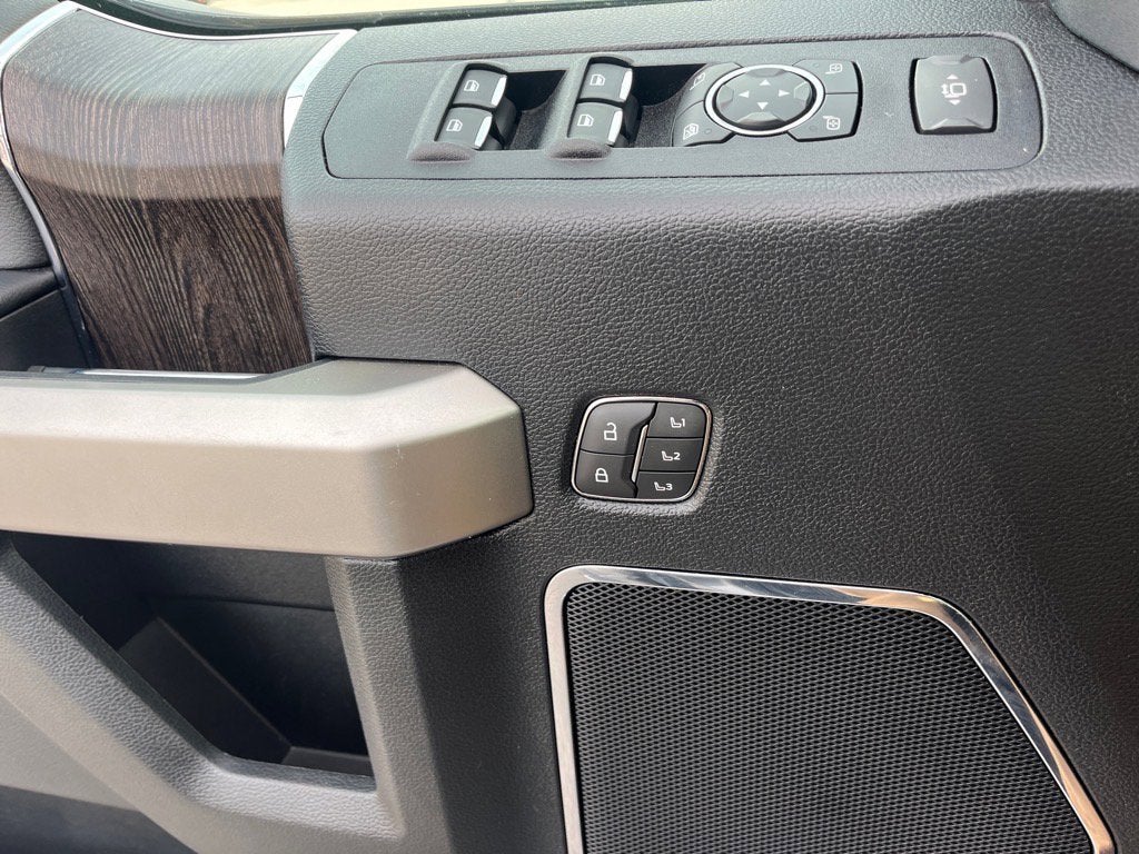 2021 Ford Super Duty F-250 SRW LARIAT