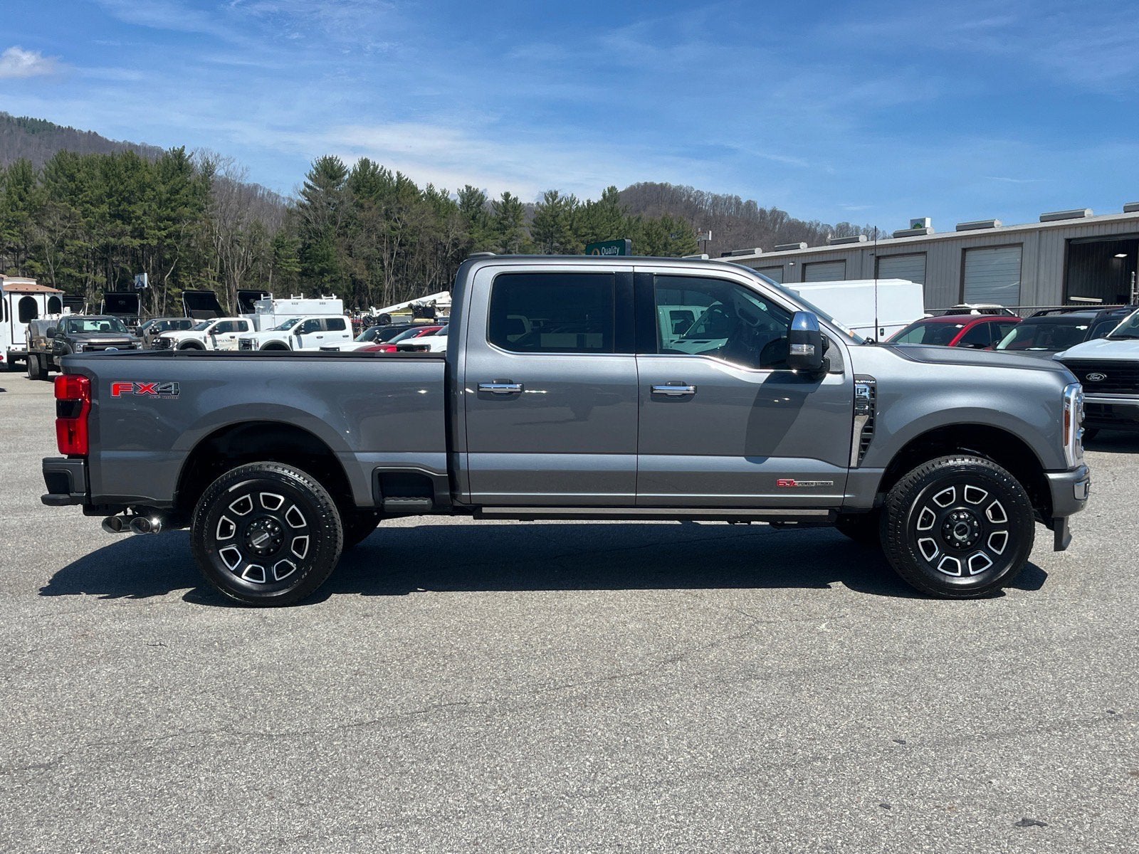 2024 Ford Super Duty F-250 SRW Platinum