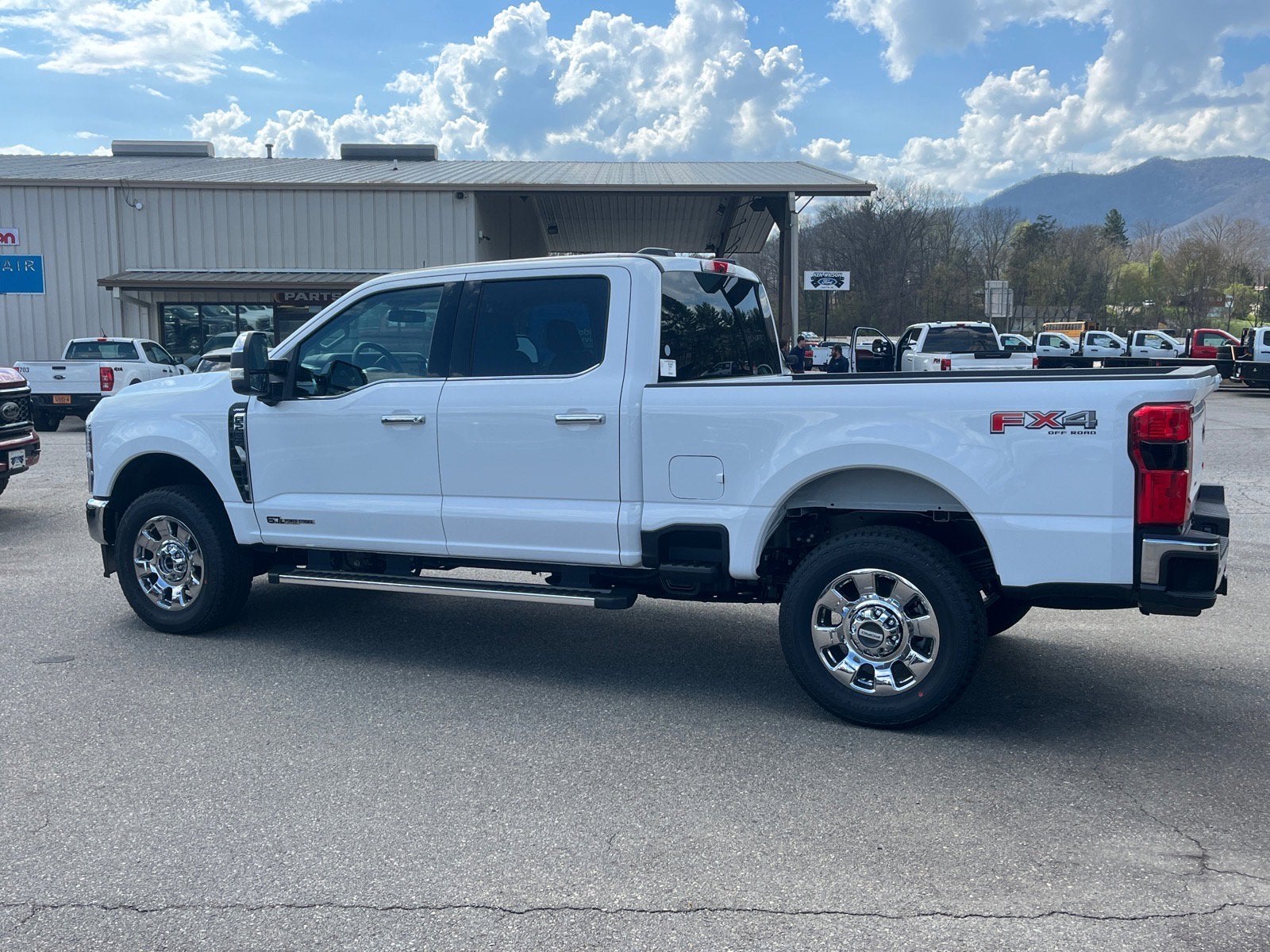 2026 Ford Super Duty F-250 SRW LARIAT