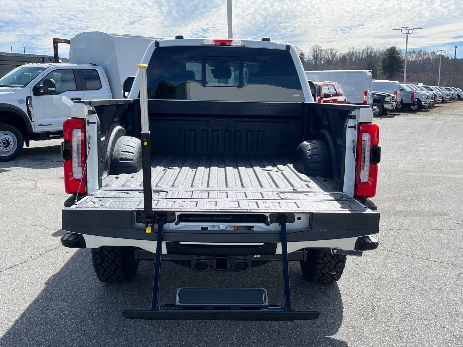 2026 Ford Super Duty F-350 SRW Platinum