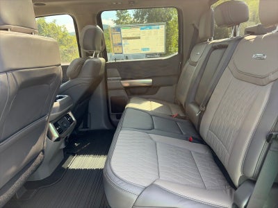 2026 Ford Super Duty F-350 SRW Platinum