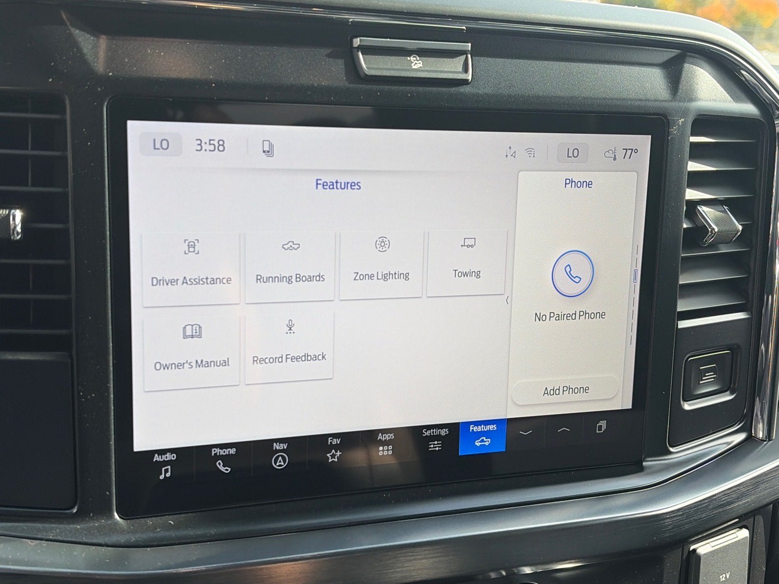 2027 Ford Super Duty F-350 SRW LARIAT