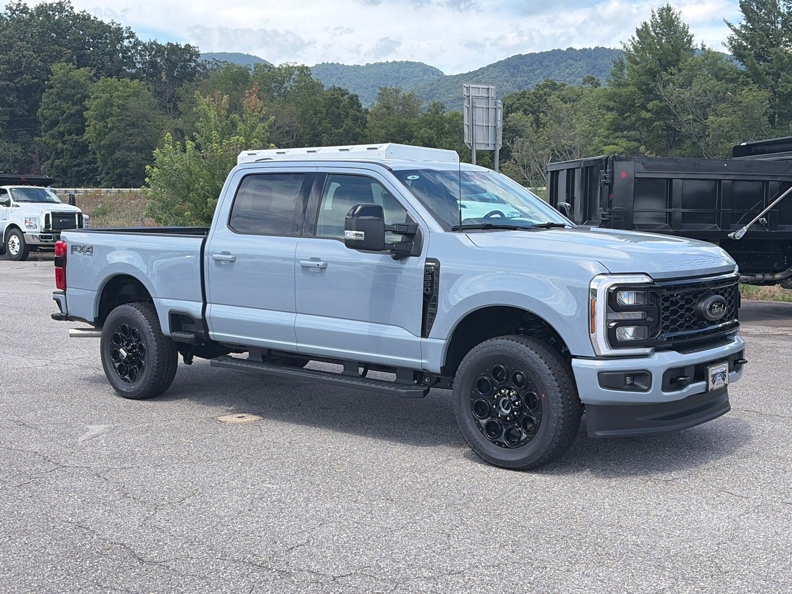 2026 Ford Super Duty F-350 SRW LARIAT