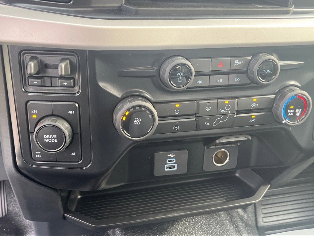 2026 Ford Super Duty F-350 SRW XL