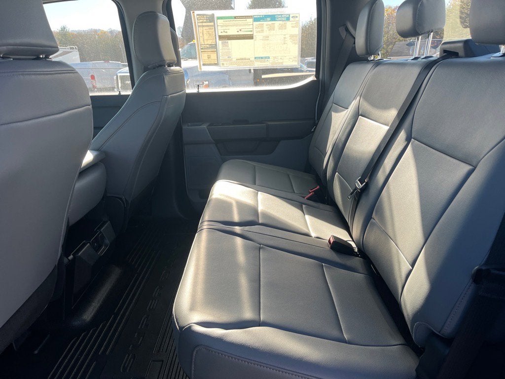 2025 Ford Super Duty F-350 SRW XL