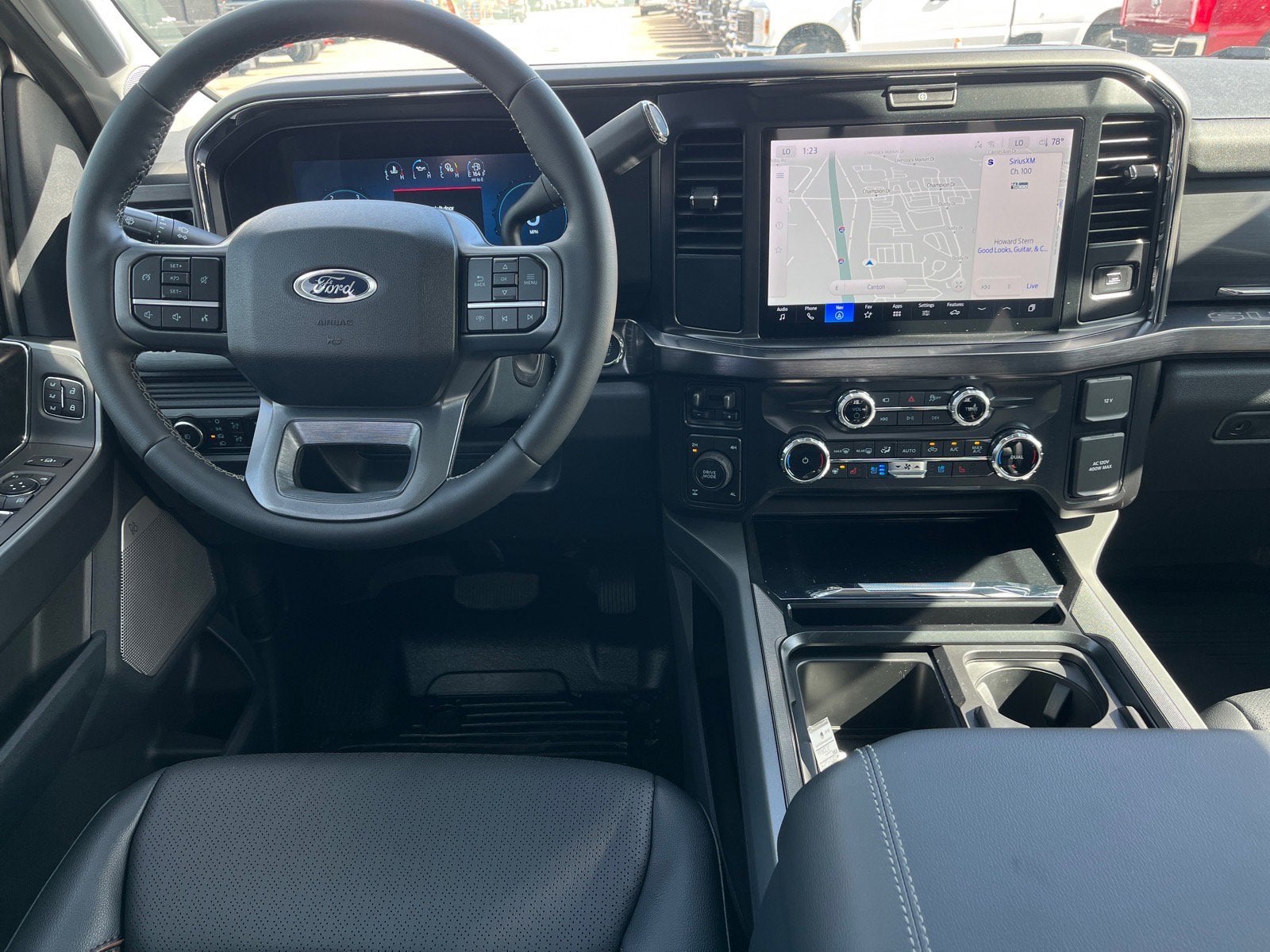 2026 Ford Super Duty F-350 SRW LARIAT