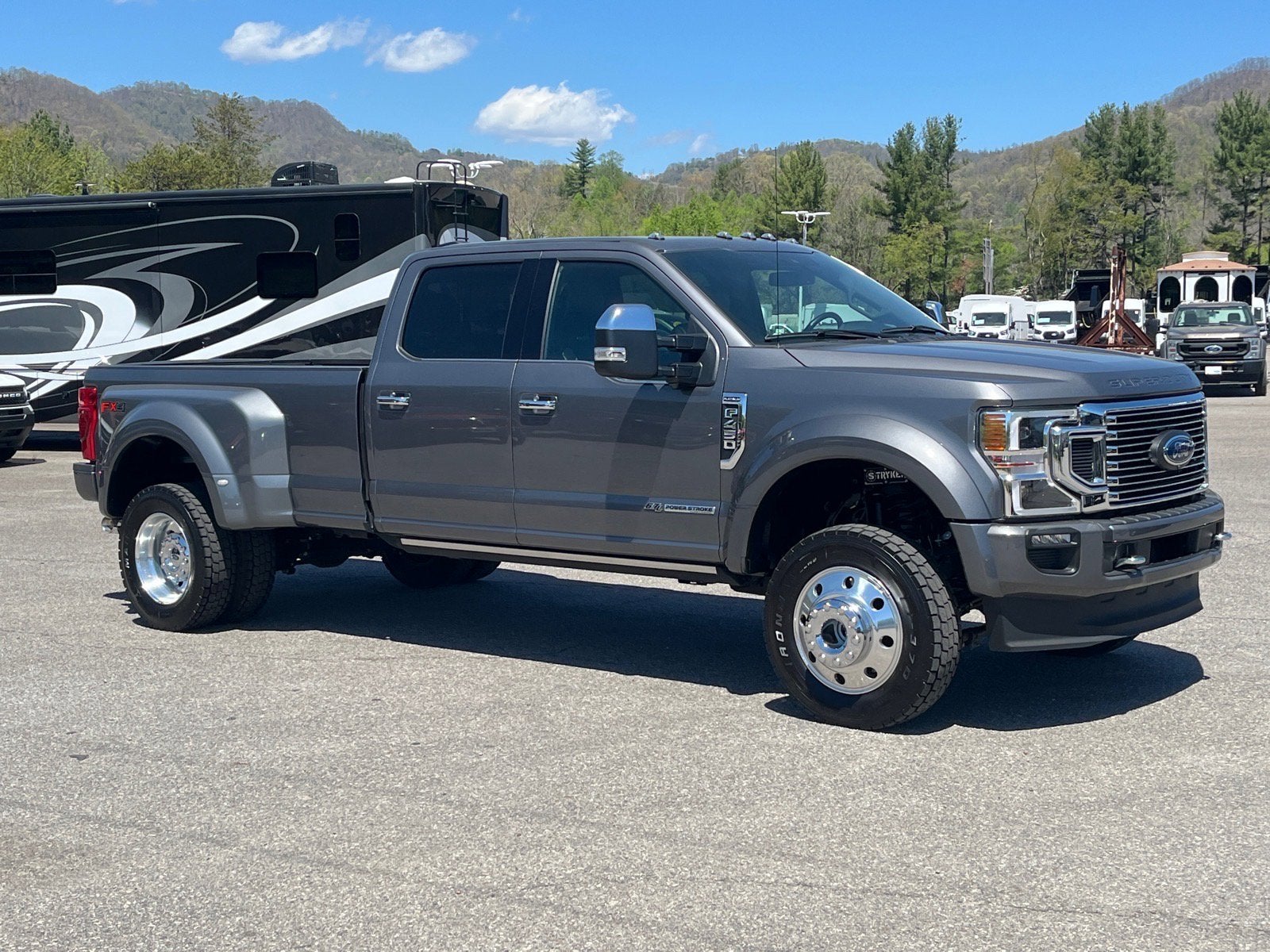 2021 Ford Super Duty F-450 DRW Platinum