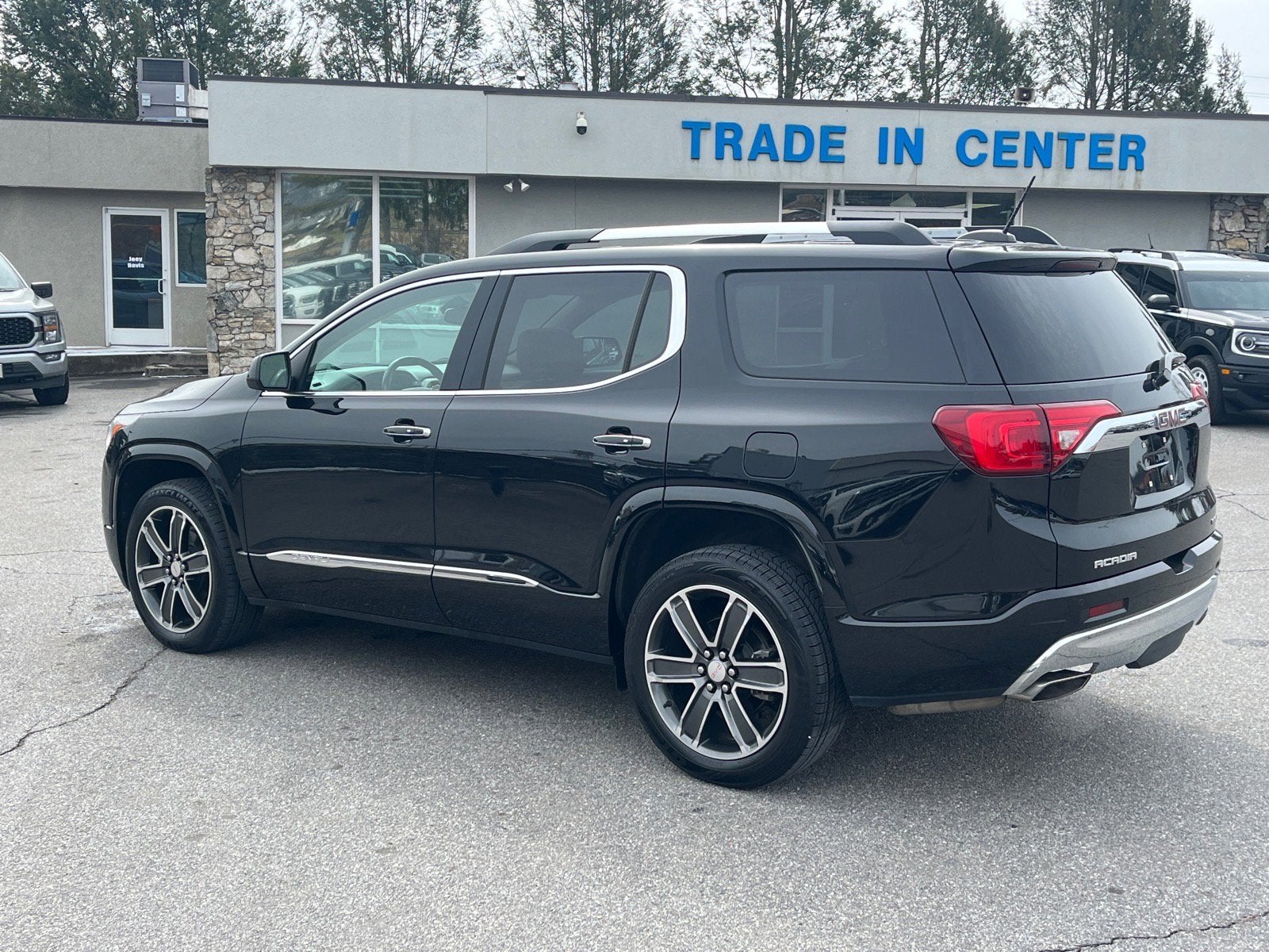 2019 GMC Acadia Denali