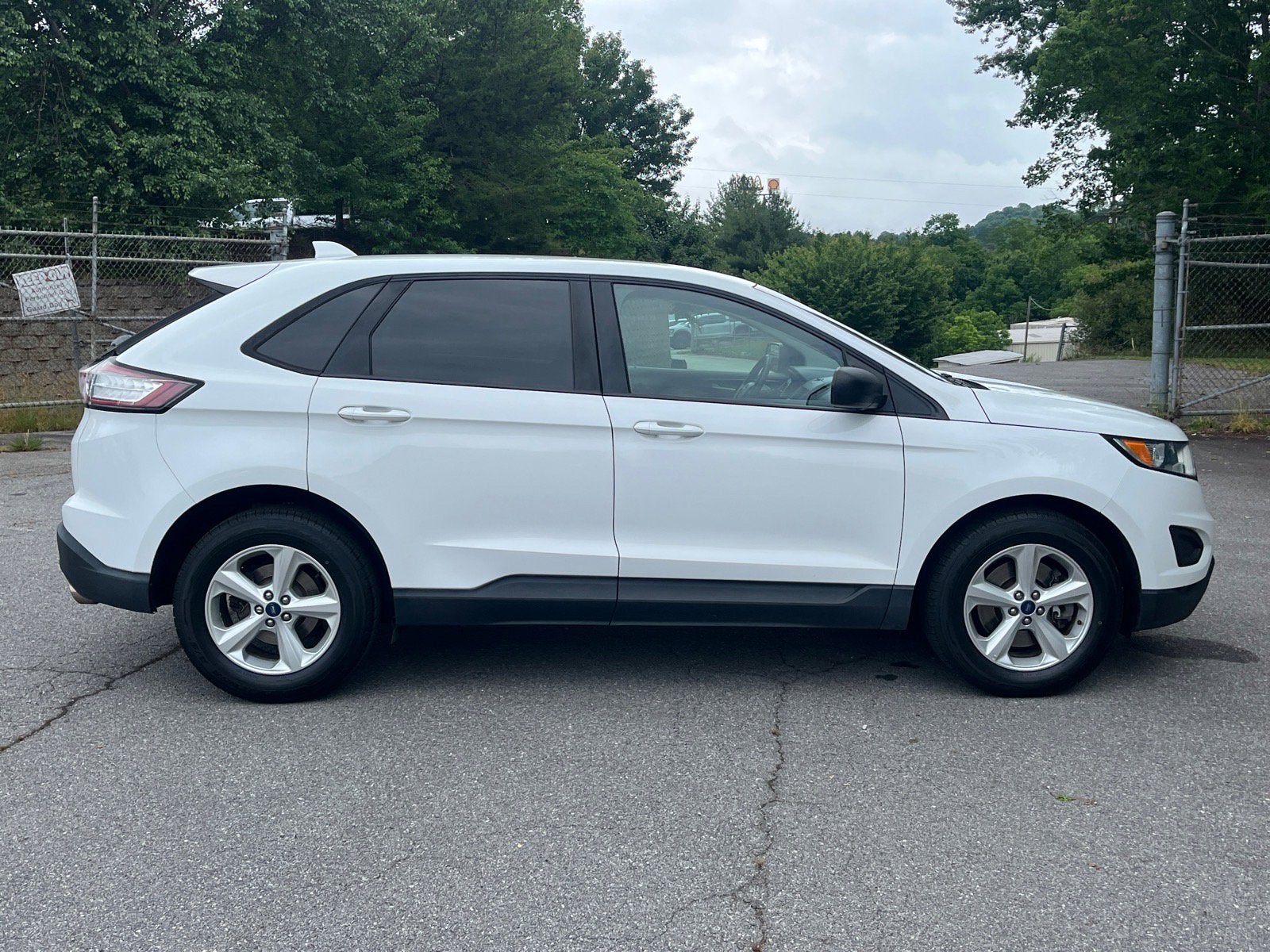 2018 Ford Edge SE