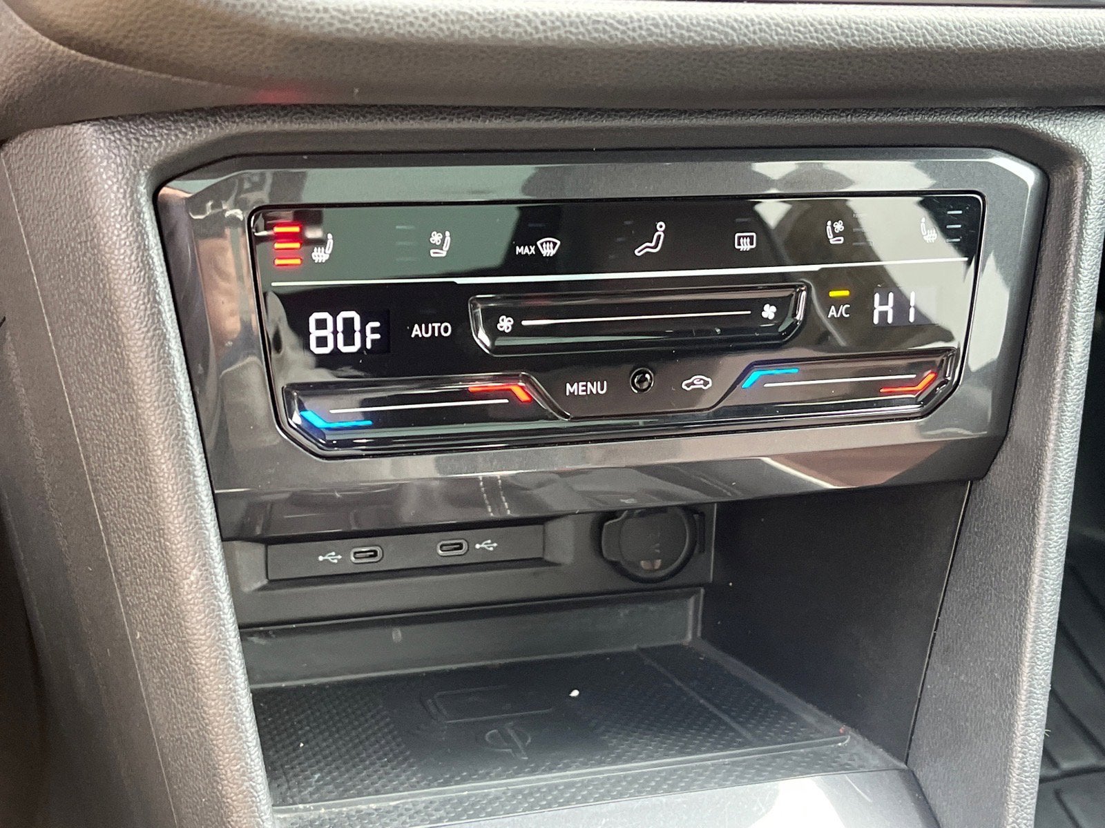 2024 Volkswagen Tiguan SEL R-Line