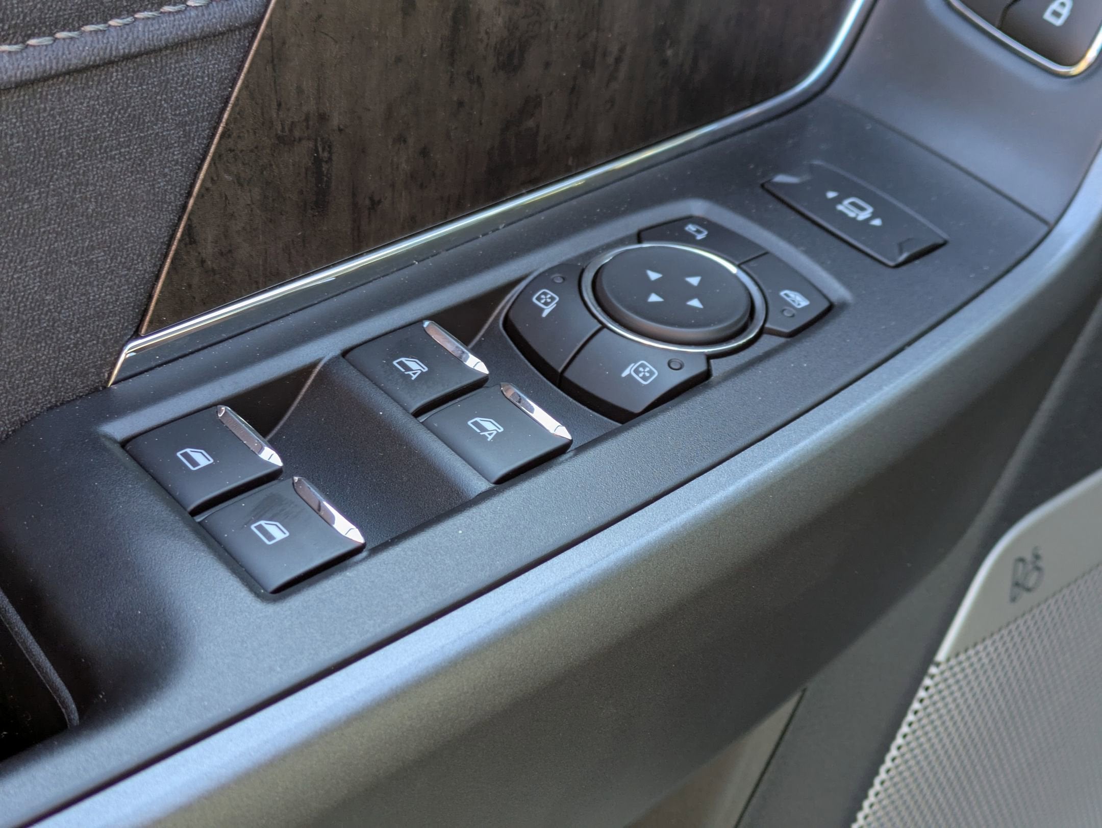 2025 Ford Super Duty F-350 SRW F-350® Lariat®