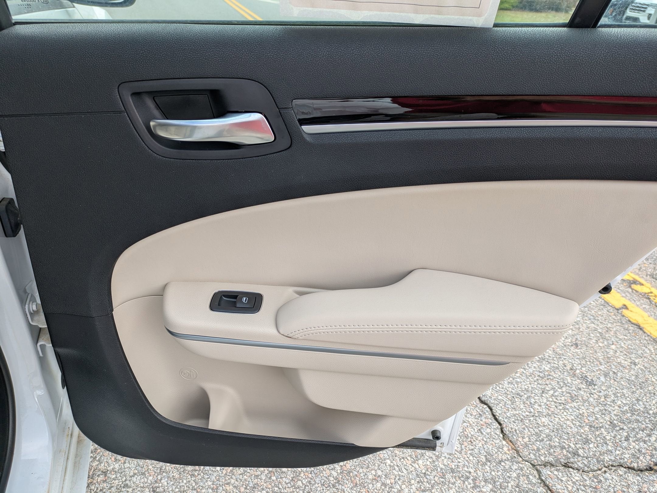 2023 Chrysler 300 Touring