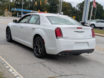 2023 Chrysler 300 Touring