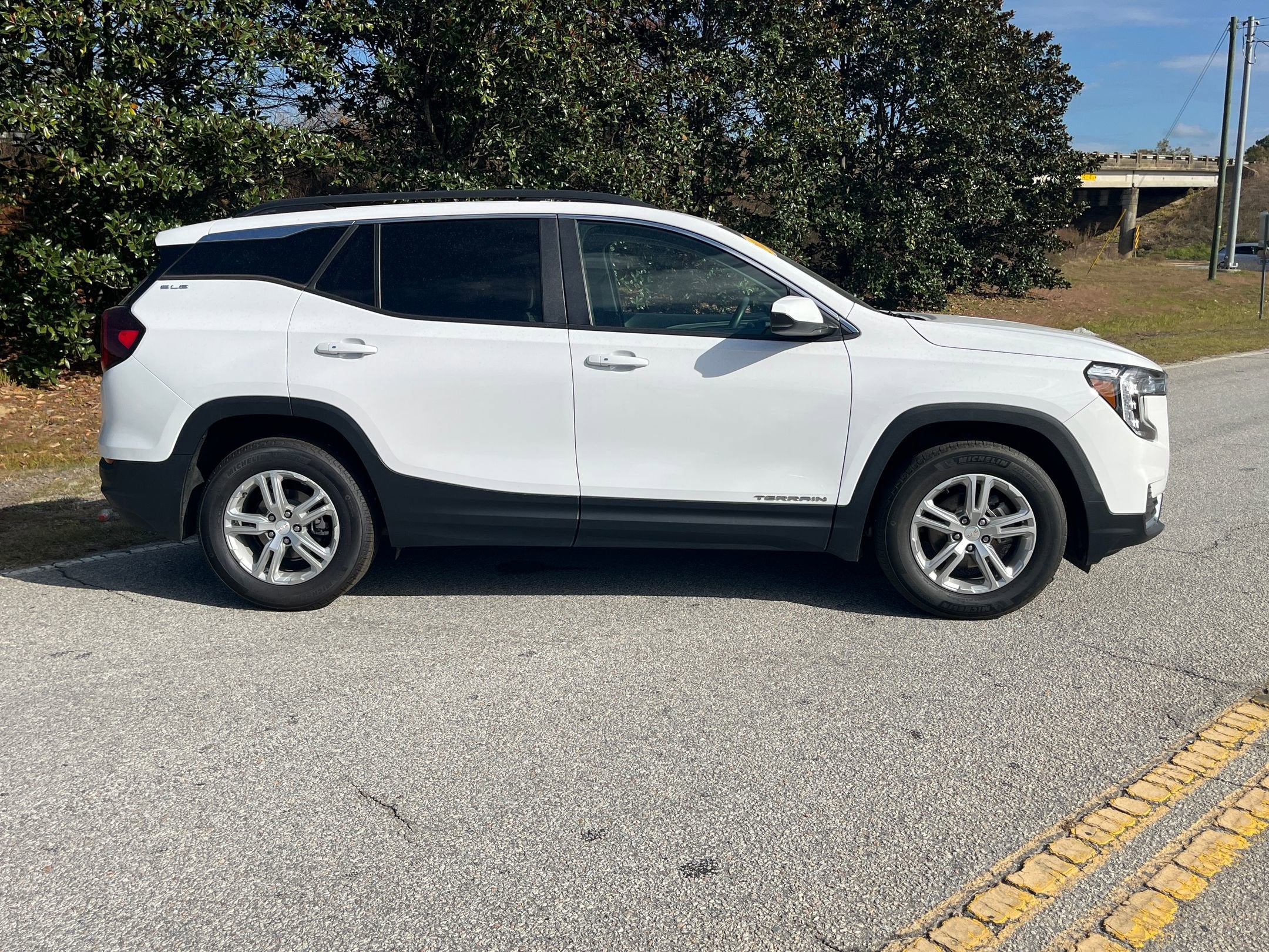 2023 GMC Terrain SLE