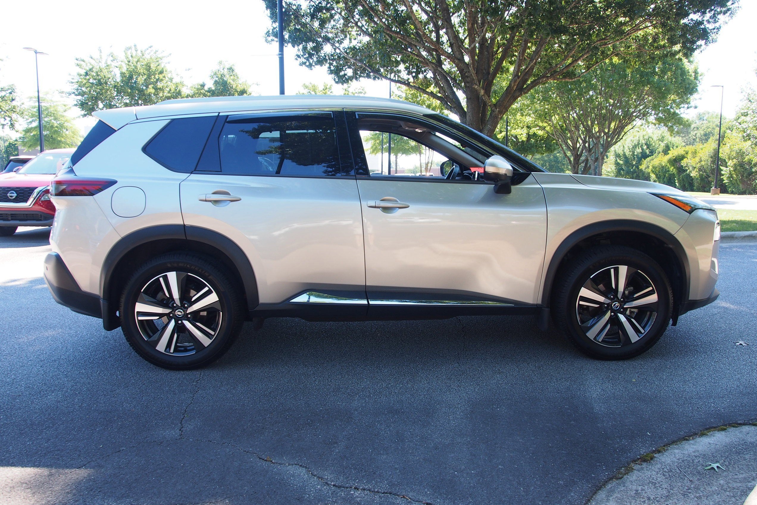 2021 Nissan Rogue SL