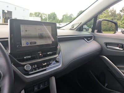 2023 Toyota Corolla Cross XLE