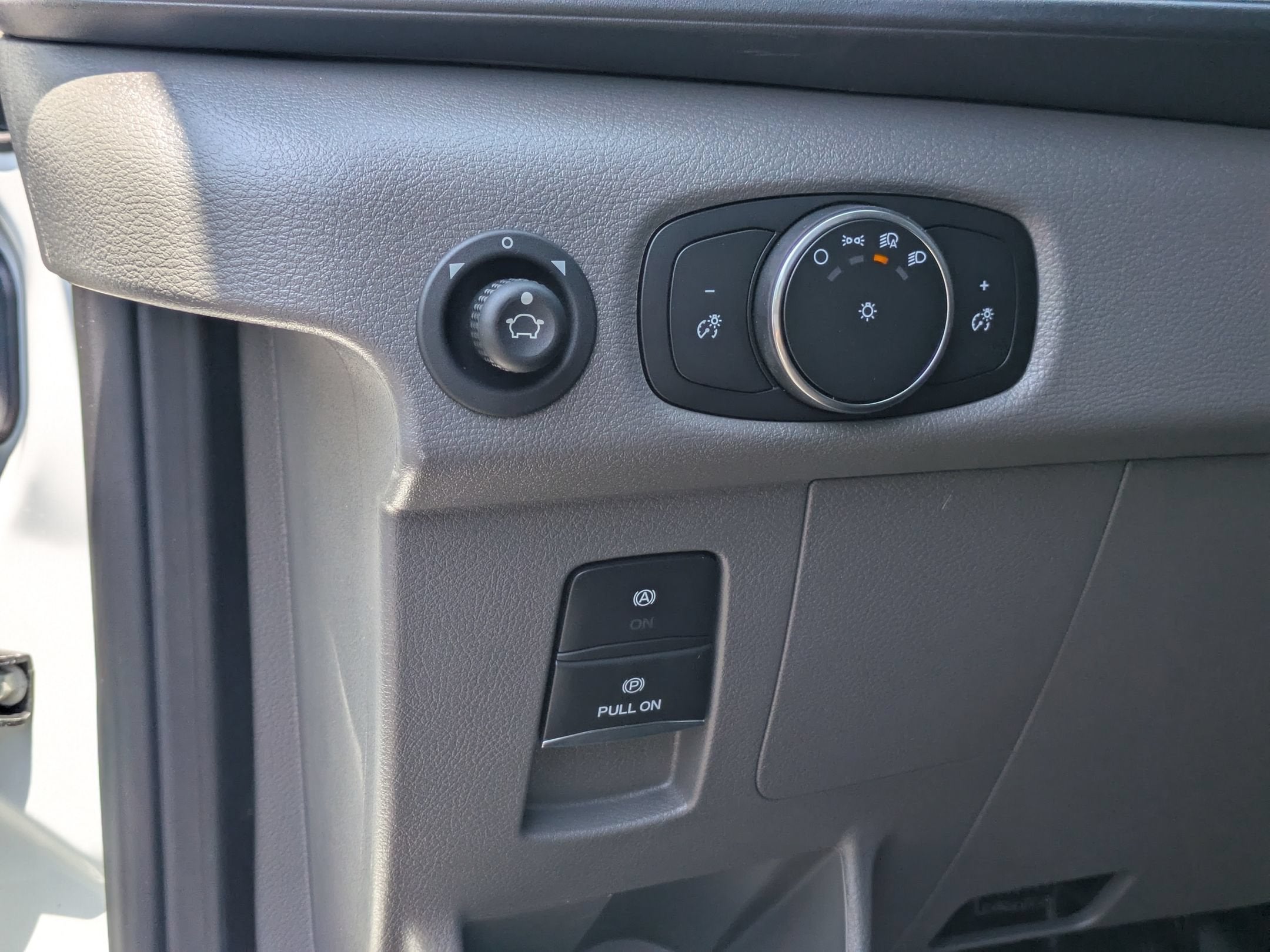 2026 Ford Transit Passenger Wagon XL
